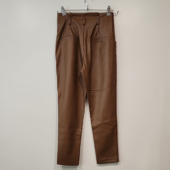 Brown Chinos with Tailored‎ Fit and Smooth Fabric - Picture 4 of 4